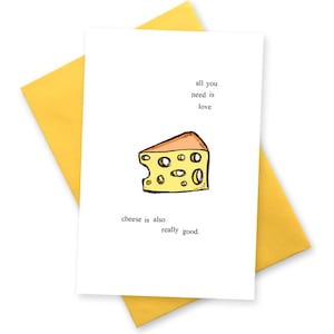 Tarjeta de cumpleaños divertida todo lo que necesita es amor y queso.  Tarjetas de felicitación para novio novia marido mejor amigo. Cumpleaños BFF saludo