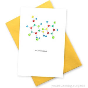 È complicato. Scheda divertente anti Valentine geek per il migliore amico. scienza arcobaleno carte d'amore. fidanzato nerd biglietti di auguri