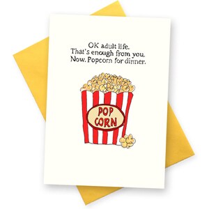 Lustige Geburtstagskarte.  Popcorn zum Abendessen. Geburtstagsgrüße Für Rebellen Freund beste Freundin BFF. Kino Datum Nacht Grußkarte