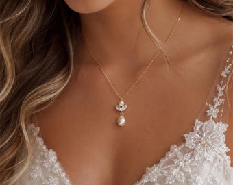 Gouden parel bruidsketting, kristallen bloem bruiloft ketting, delicate bruidsieraden, druppel hanger, bruidsmeisje cadeau