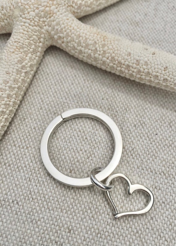 Tiffany & Co】Open Heart Key Ring オープンハートキーリング (Tiffany & Co/キーホルダー・キーリング)  60019766【BUYMA】