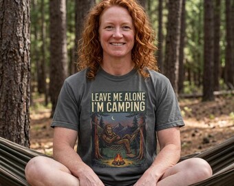 Camiseta de camping con hamaca de Bigfoot, camiseta divertida de Sasquatch para introvertidos.