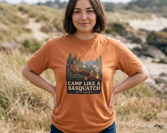 Camiseta de camping Sasquatch, camiseta gráfica de fogata de Bigfoot, camiseta para exteriores Comfort Colors