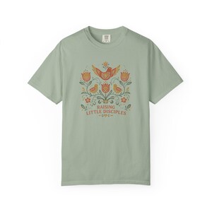 Raising Little Disciples Christian Mom Shirt, Floral Folk Art Tee Bay