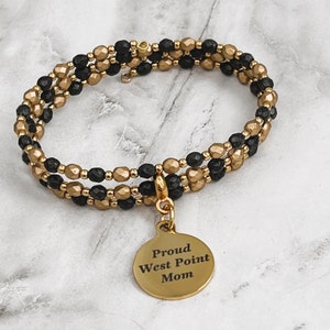 West Point Memory Wrap Charm Bracelet, Bijoux militaires, Armée, USMA, Bijoux West Point, Cadeaux pour maman, Noir et or, Fière maman West Point