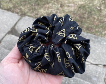 Mystery Scrunchie hair tie
