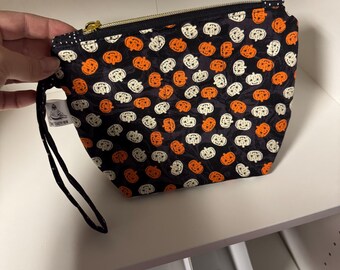 Project Bag for Knitting | Crochet | Embroidery | Cross Stitch | Sewing | Leaves Pumpkin Fall Autumn w wristlet strap