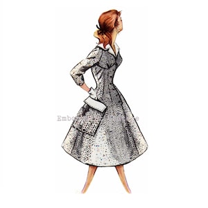 Op de afbeelding: Een vintage illustratie van een vrouw die een witte en grijze jurk draagt met een witte kraag en een zak aan de zijkant. De jurk heeft een getailleerd bovenstuk en een volle rok.