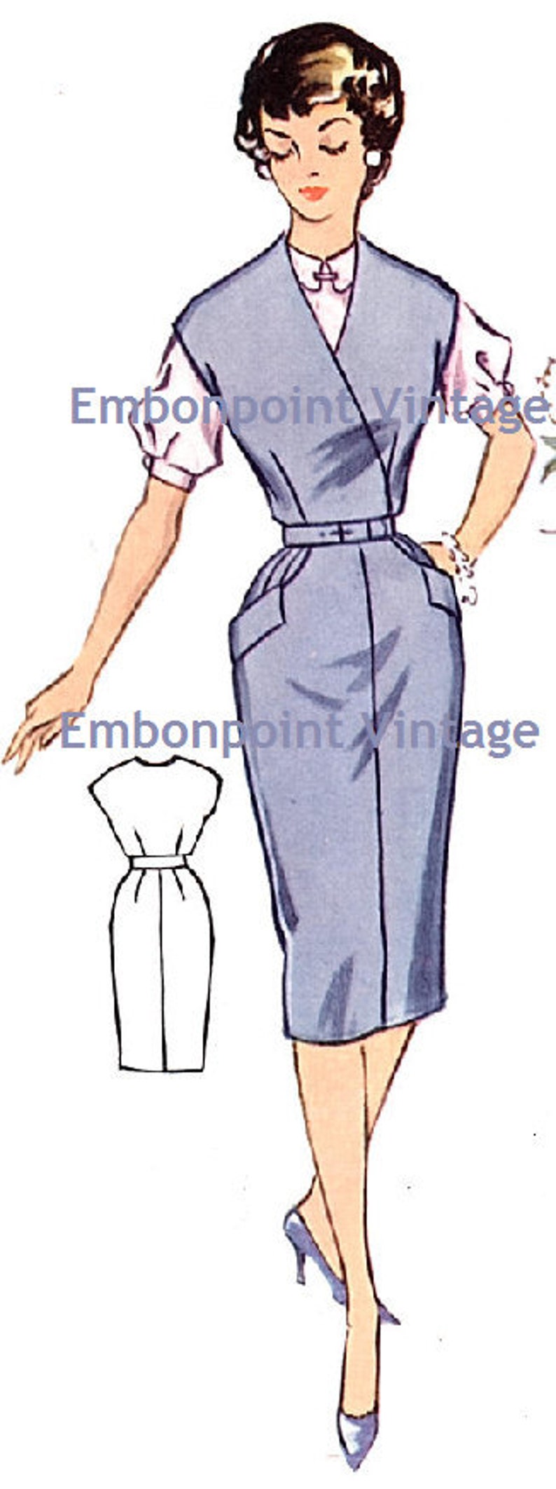 Puede incluir: Ilustraci&oacute;n vintage de una mujer con un vestido azul claro con cuello en V y cintur&oacute;n a juego. El vestido tiene un dise&ntilde;o de falda l&aacute;piz y se combina con tacones azul claro. Tambi&eacute;n se muestra un contorno de vestido m&aacute;s peque&ntilde;o.