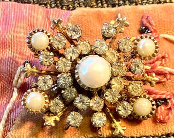 Antique Rhinestone & Pearl Brooch-Sunburst -Gold Toned