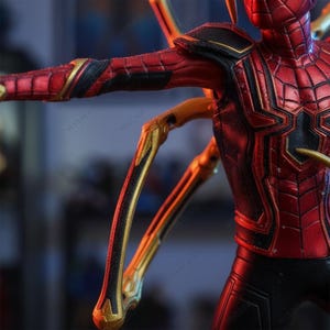 Spider-Man Iron Spider Action Figure Set 18cm Collectible Superhero Display Statues Marvel Inspired Figure Duo Gift image 6