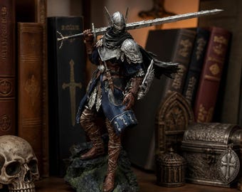 Elden Ring Knight Statue: Dark Fantasy PVC Collectible Display Figure (24cm)