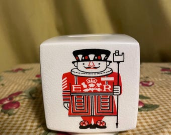 Vintage 1960s Tower of Londonand Beefeater Souvenir Ceramic Piggy Bank