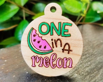 En i en melon husdjursbricka