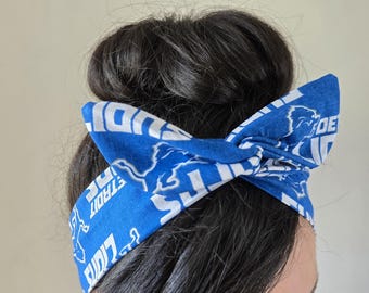 Detroit Lions Dolly Bow Headband – Wired NFL Game Day Hair Accessory, Handmade Cotton Football Fan Headband