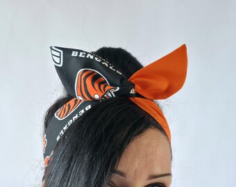 Cincinnati Bengals Inspired Pin Up Dolly Bow | Game Day Wire Headband Hair Accessory