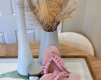 Decorated Havaianas with Macrame
