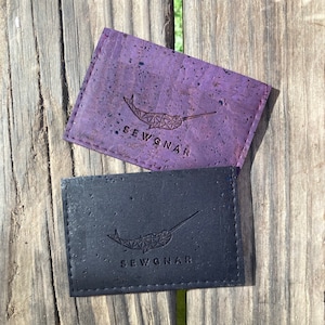 Cartera delgada de corcho morado.Tarjetero de crédito.Cartera de tarjeta.Cartera de cuero vegano.Cartera de tarjeta de visita.Tarjetero de corcho.Cartera vegana.SewGnar