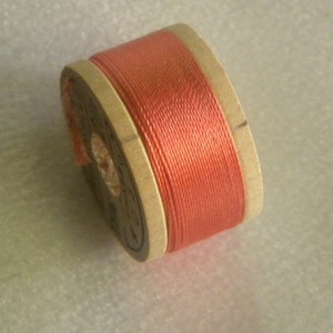Vintage Corticelli Brand Silk Buttonhole Silk Twist Size D 10 Yd Wooden Spool Pimento Pink (Coral) Shade 4035