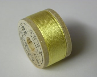 Vintage Belding-Corticelli Silk Buttonhole Silk Twist Thread Size D 10 Yd Wooden Spool Shade 3030 Pretty Yellow