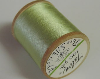 Vintage Talon  Pure Silk Hand Sewing Embroidery Thread 100 Yd. Wooden spool Shade 720  Celery Green