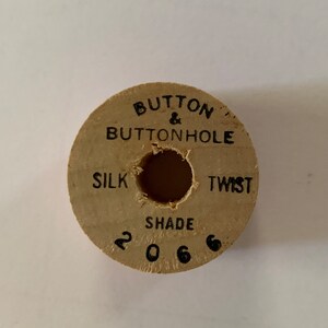 Vintage Elegance Pure Silk Buttonhole Silk Twist Thread Size D 10 Yd ...