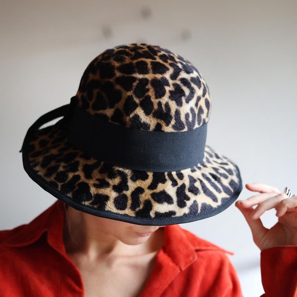 Italian Vintage leopard print wool wide brim hat