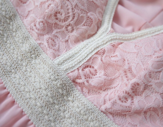 Vintage pink ecru lace detail halter neck open ba… - image 7