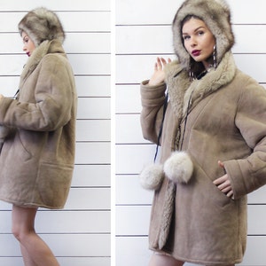 Cozy vintage taupe beige real suede fur lining genuine sheepskin high collar shearling warm winter jacket coat