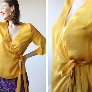 Vintage yellow viscose elbow sleeve deep V neck wrap blouse shirt top XS S