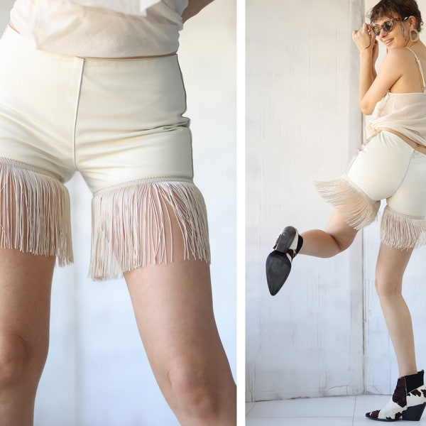 Vintage Creme weiße Echtleder Fransen Saum kurze Hot Pants Mini Shorts XS