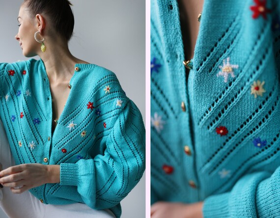 Vintage Turquoise Knit Flower Button up 