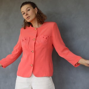 Veste blazer droite rose vintage à découpes fleuries image 3