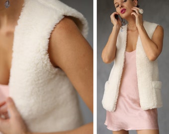 Vintage white soft warm faux fur sleeveless winter vest top