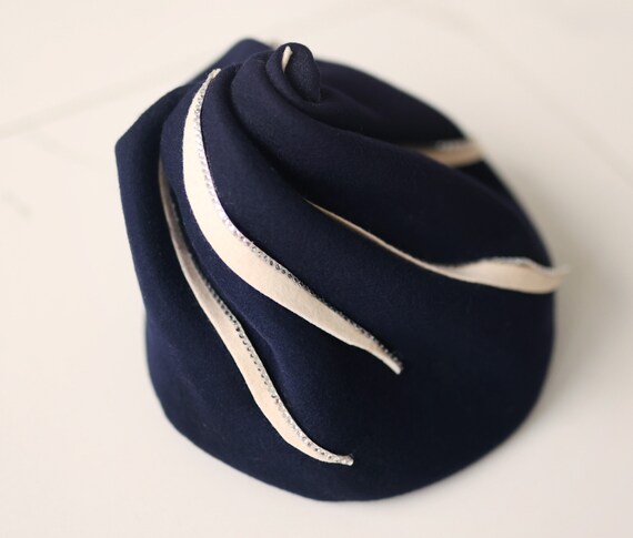 Vintage blue white rhinestone wool felt lady's hat - image 5