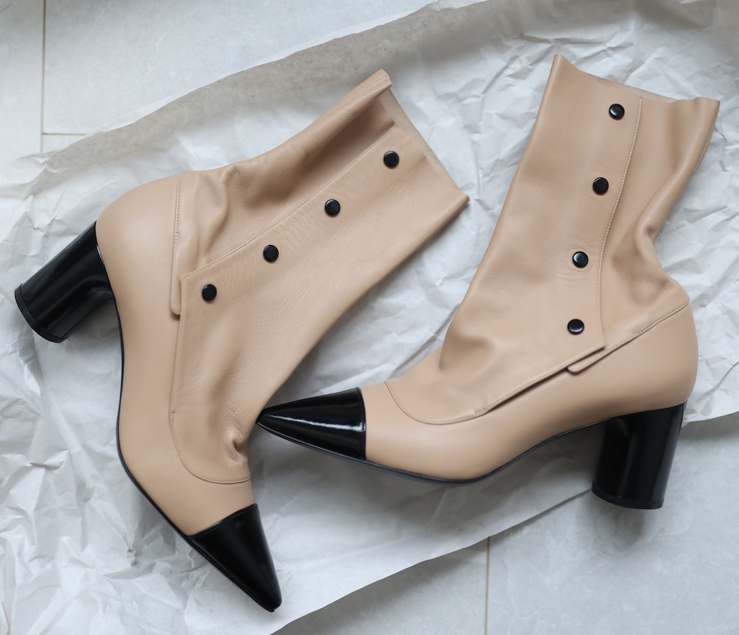 CASADEI Vintage Buttery Beige Black Toe Leather High Heel Ankle