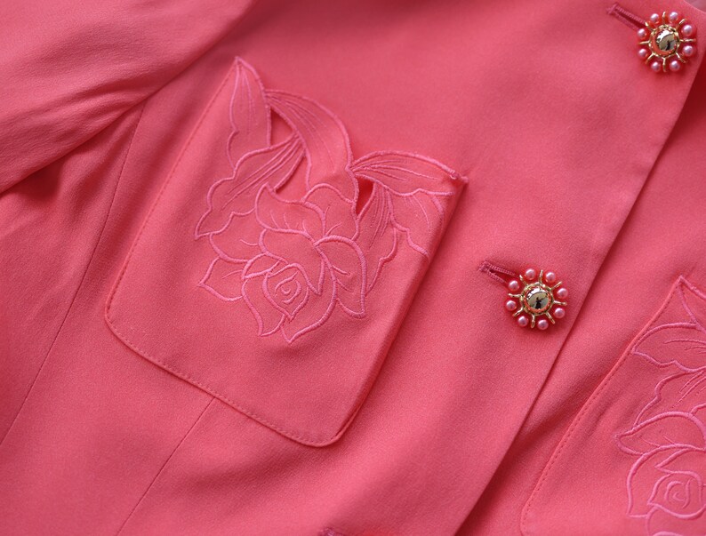Veste blazer droite rose vintage à découpes fleuries image 8
