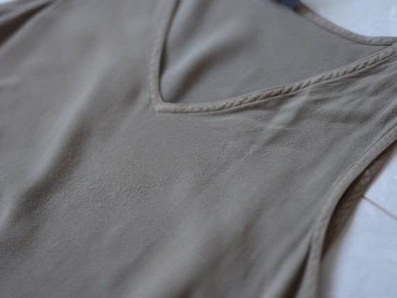 Vintage grey viscose embroidered hem sleeveless m… - image 6