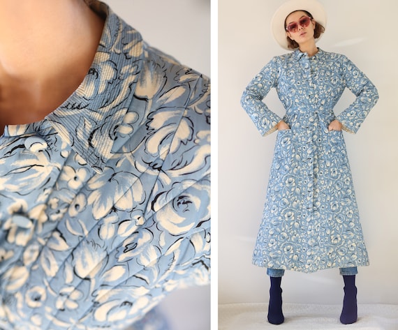 50s Italian Vintage quilted blue white floral war… - image 1