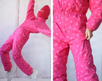 80s vintage winter jumpsuit bright pink star print one piece overalls warm padded jacket pants ski snowboard sports suit