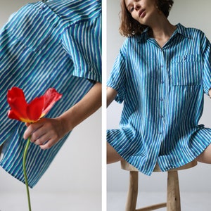 Vintage blue white striped pure silk short sleeve button up shirt blouse top