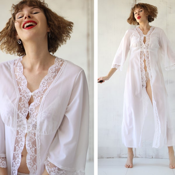 Vintage white lace trim nylon ankle length half sleeve peignoir negligee nigh robe dress