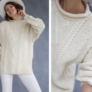 Haut pull oversize irlandais vintage crème en tricot tressé à manches longues