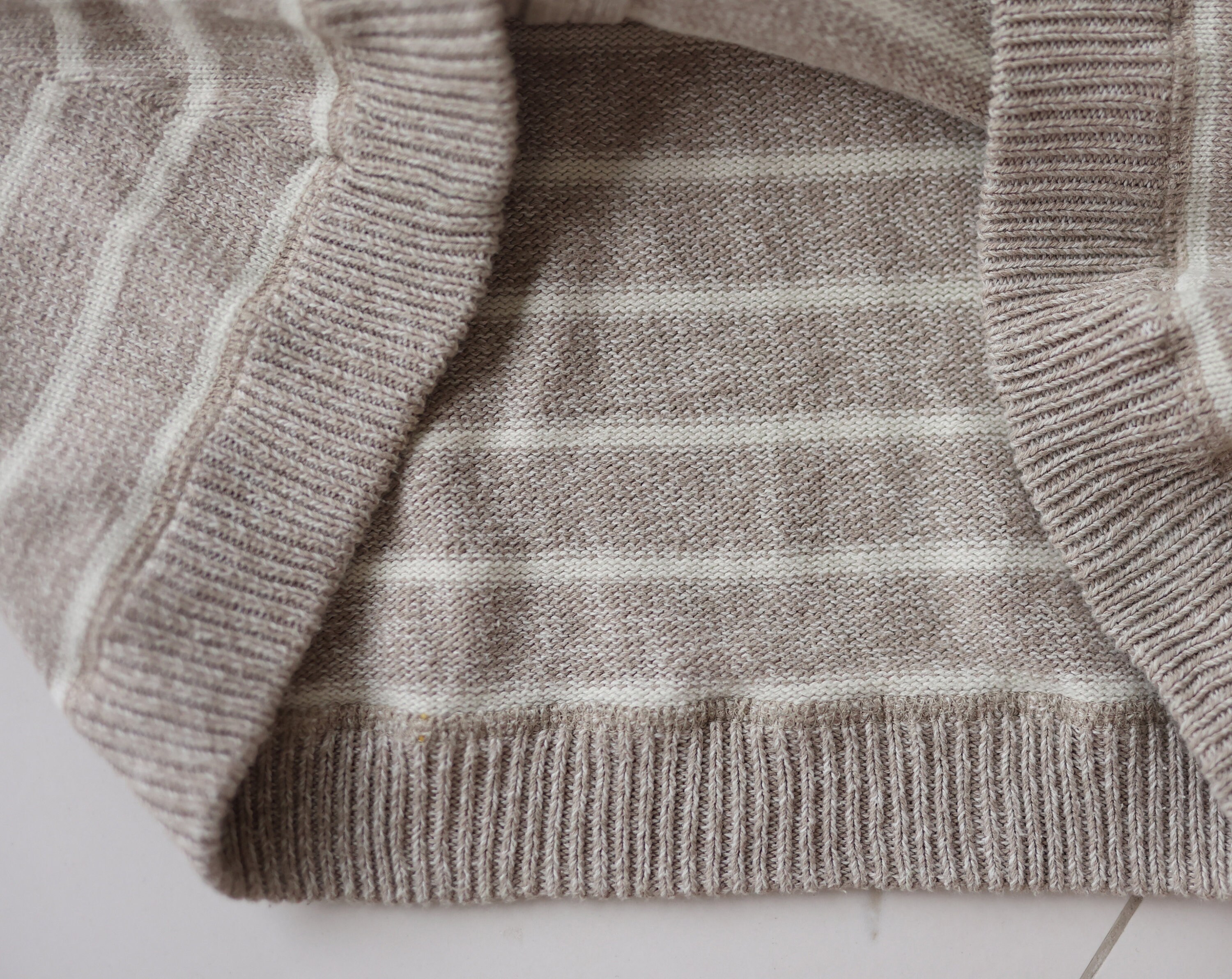 Vintage Beige White Striped Cotton Knit Short Sleeve Hooded