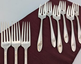Vintage Oneida Tudor Plate Queen Bess Forks: Silverplate Flatware Set
