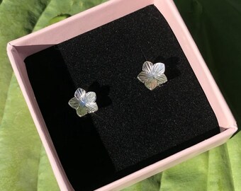 Handmade 925 sterling silver flower stud earrings