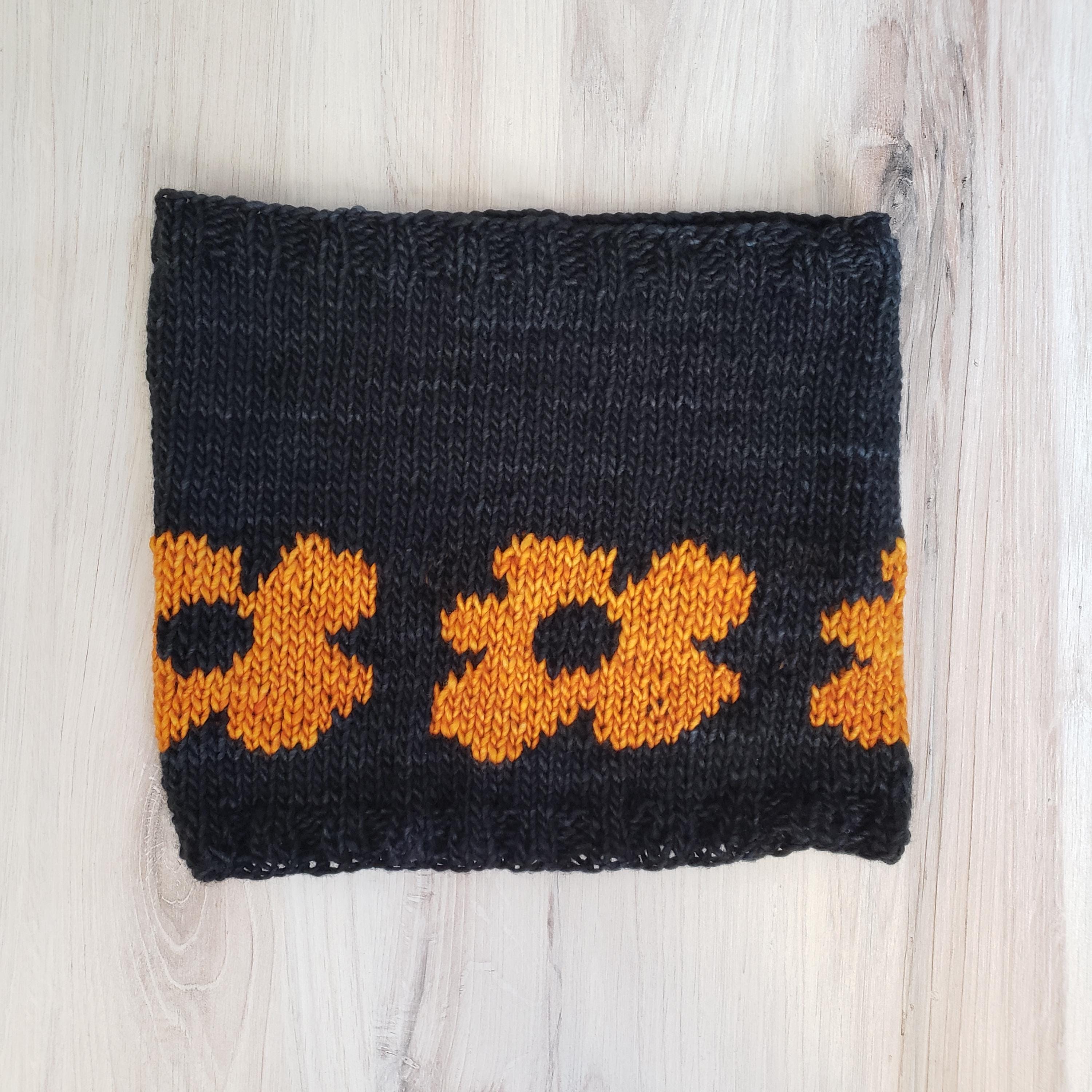 【13MONTH】Handmade Flower Neck Warmer (CHARCOAL) Flower Motif Merino Wool Neck Warmer - Charcoal and Orange