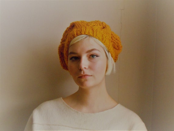 Chunky Wool Beret - Mustard Yellow - Etsy display picture 3