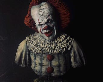Busto Pennywise pintado a mano