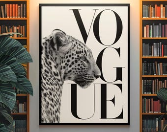 Zeitloses Vogue Leopard Poster | Kultige Mode-Magazin-Wand-Dekor | Mutige Tierdruckästhetik | Moderne Schreibtisch Dekoration